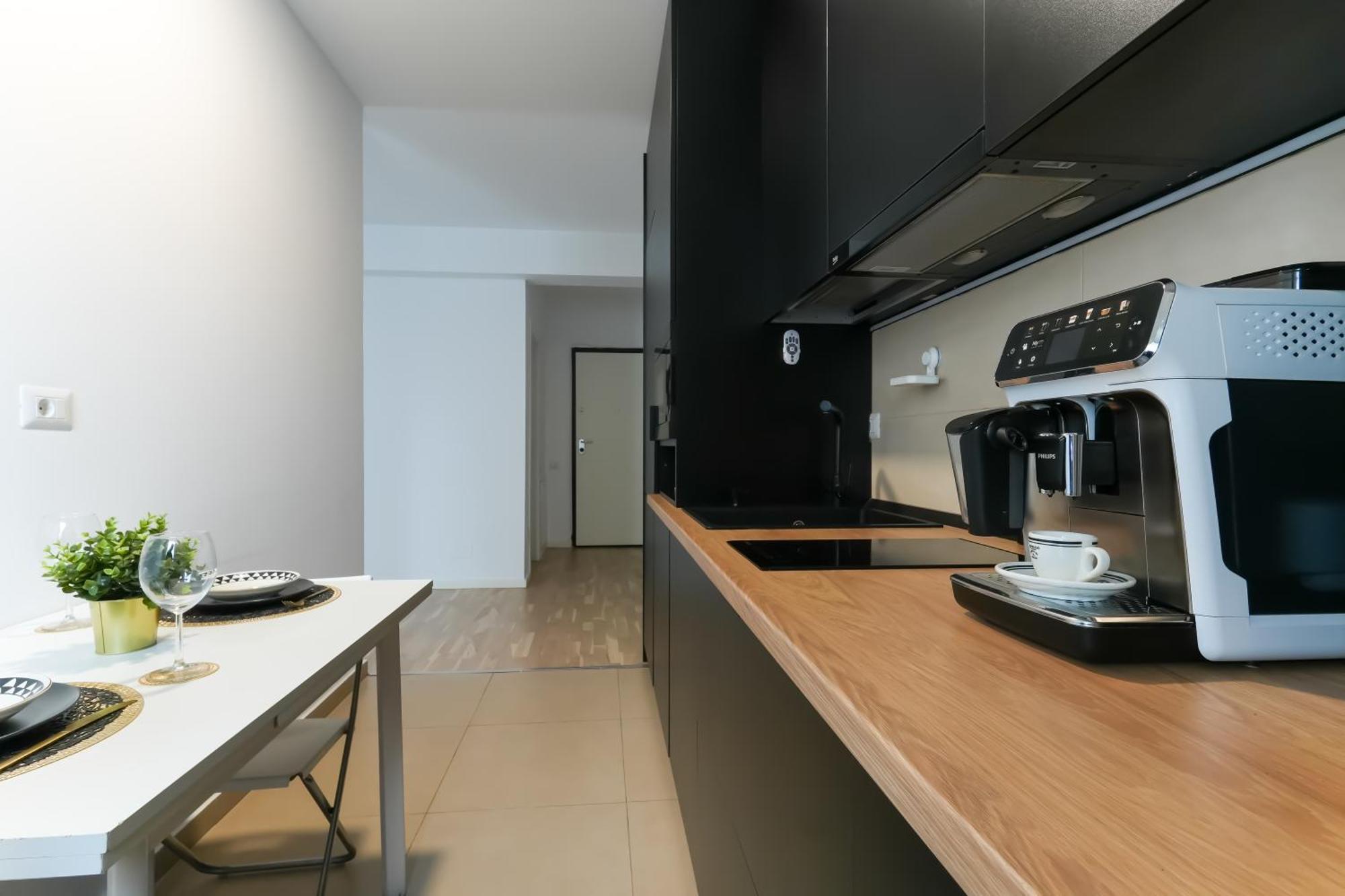Ana - Cozy & Quiet Apt With Balcony & Garden View ブカレスト エクステリア 写真