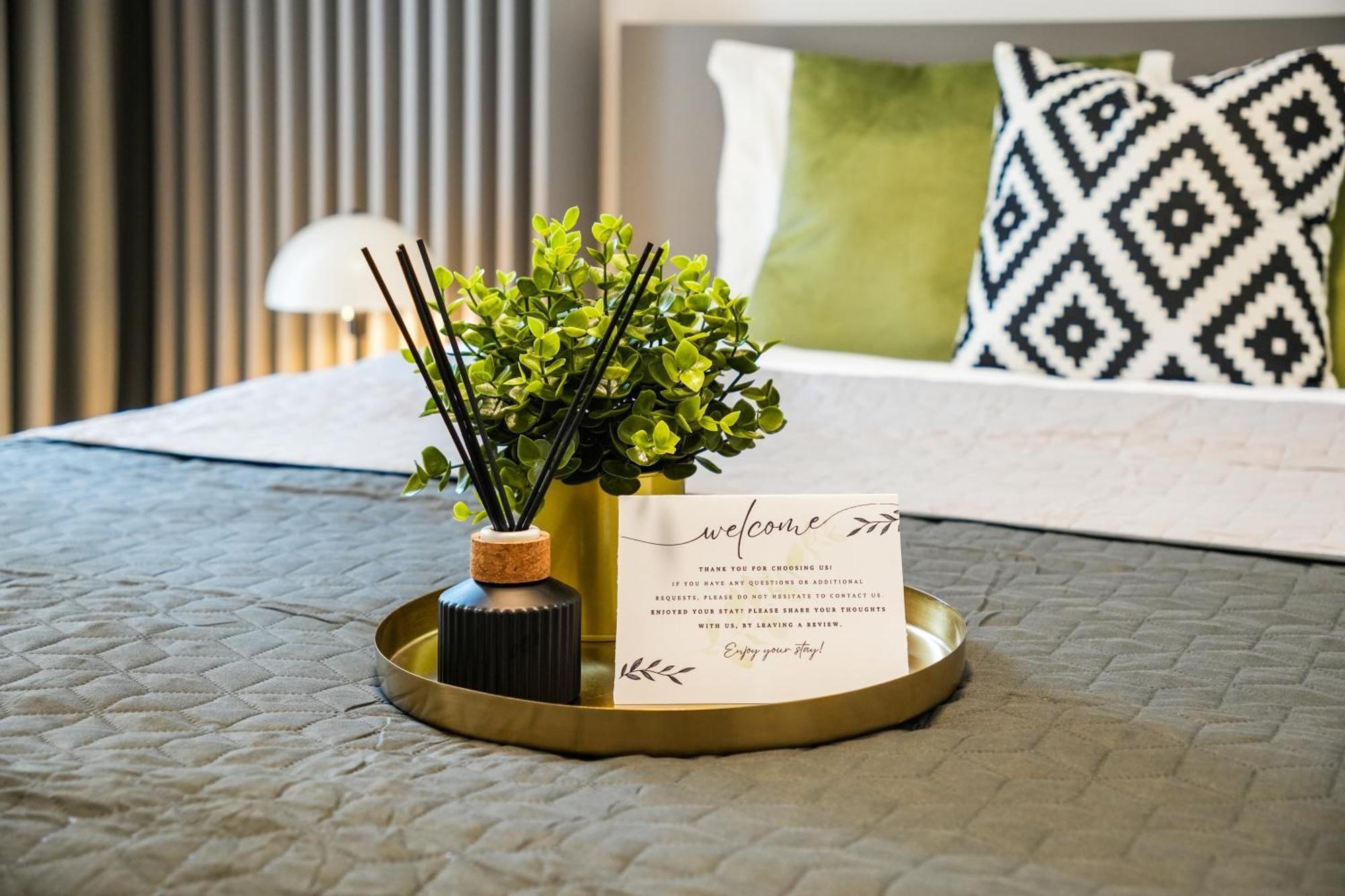 Ana - Cozy & Quiet Apt With Balcony & Garden View ブカレスト エクステリア 写真