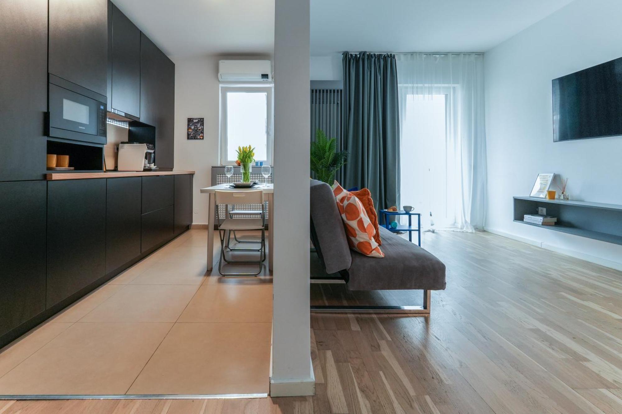 Ana - Cozy & Quiet Apt With Balcony & Garden View ブカレスト エクステリア 写真